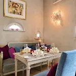 Hotel Aarnhoog 3*