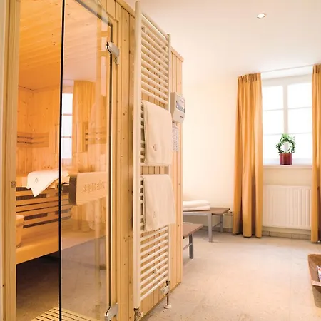 Hotell Aarnhoog 3*