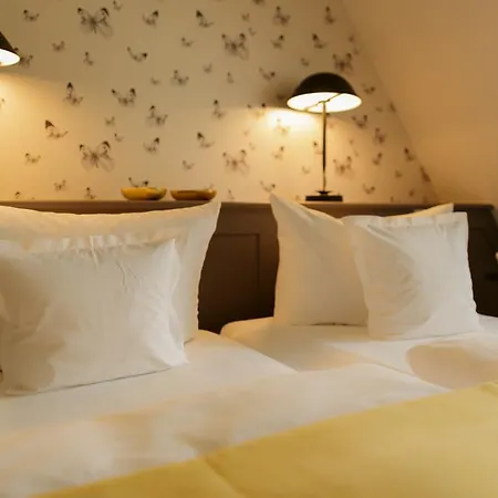 Hotel Aarnhoog 3*